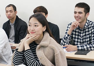 日本語教師としてのキャリアをスタートさせたい方、キャリアアップを図りたい方のご応募をお待ちしております。